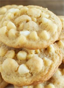 CookiesWhite-Choc-Macadamia-26x110gm-Allied-Pinnacle-(302803)