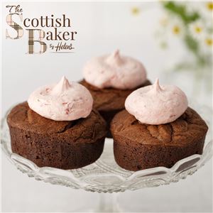 CakeChoc-Brownie-with-Raspberry-Frosting-The-Scottish-Baker-12x150gm-(GF)-(250112)