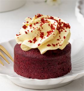 Cake-1-790-Individual-Red-Velvet-100g-(8)-Priestleys-(250111)